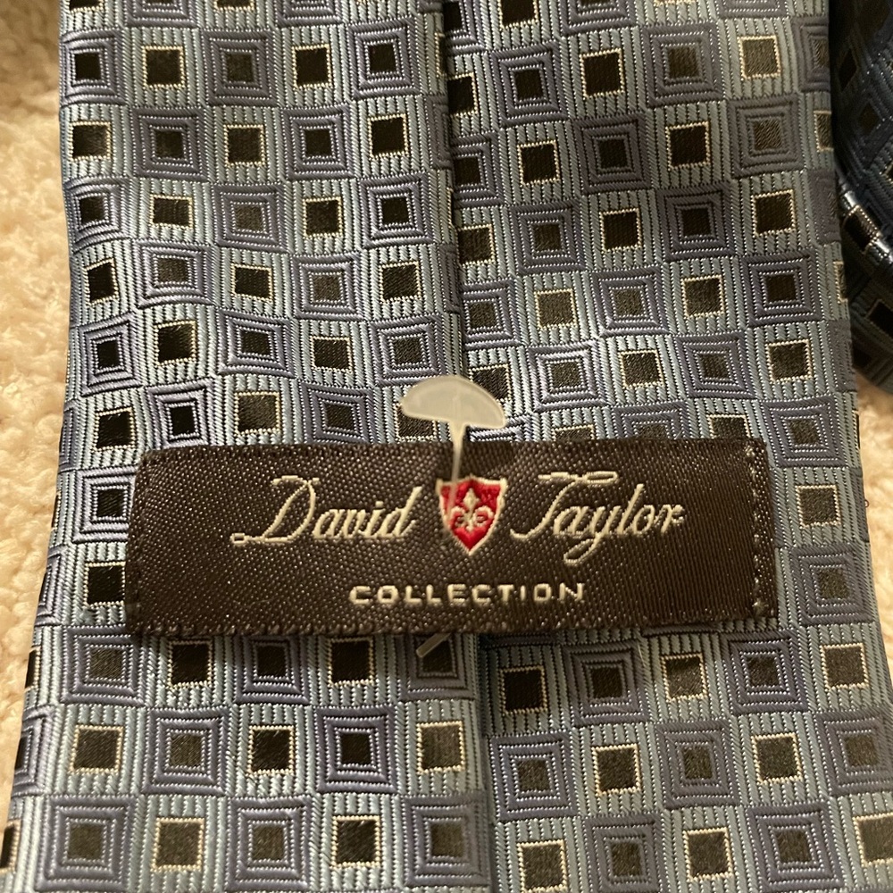 David Taylor Blue Geometric Square Neck Tie - Picture 2 of 4